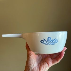 Vtg Corning Ware blue cornflower saucepan style pot w handle P-82-B Pot, 1.5 Pt